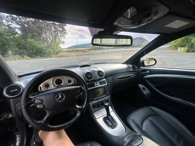 Mercedes-Benz CLK 350, снимка 10 - Автомобили и джипове - 51821292