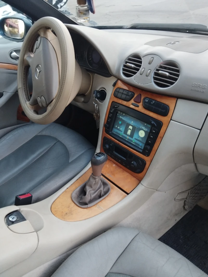Mercedes-Benz CLK, снимка 9 - Автомобили и джипове - 52180756