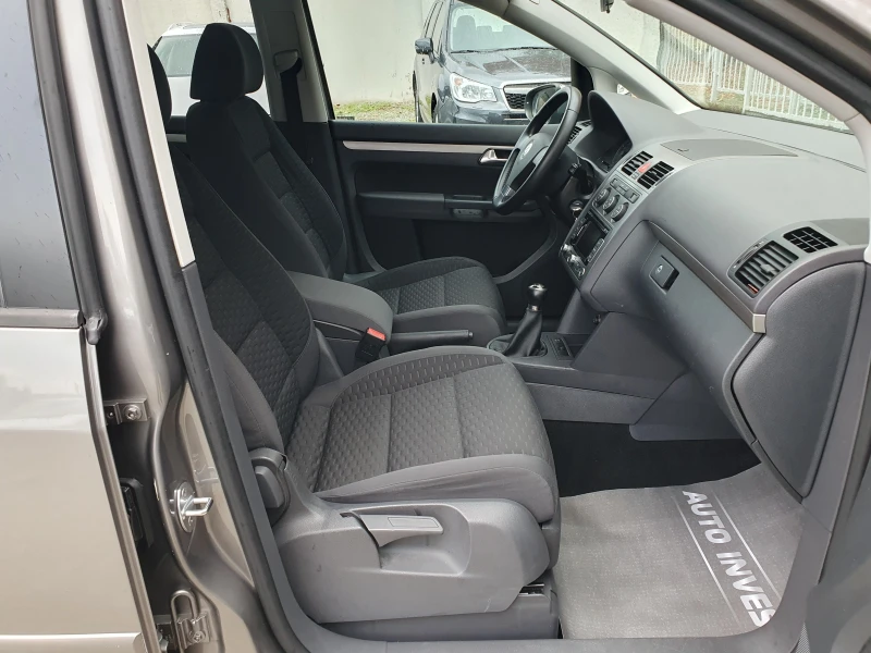 VW Touran 1.4/150ks/7MECTA, снимка 14 - Автомобили и джипове - 52367659