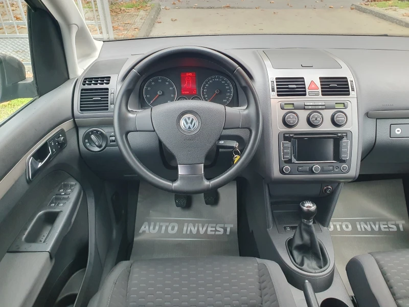 VW Touran 1.4/150ks/7MECTA, снимка 12 - Автомобили и джипове - 52367659