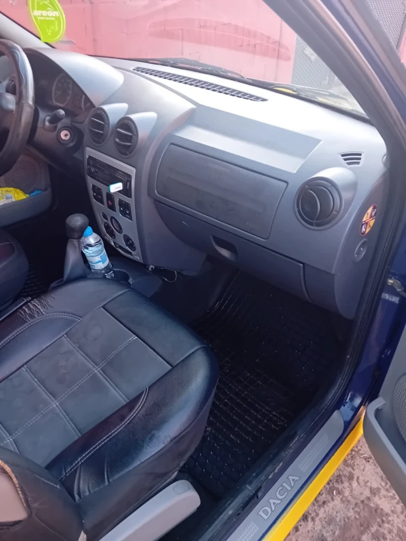 Dacia Logan, снимка 5 - Автомобили и джипове - 52455367