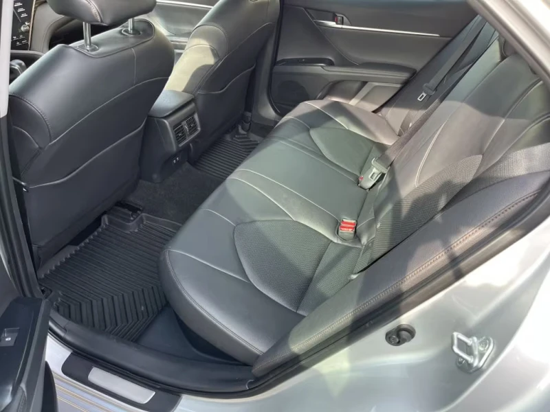 Toyota Camry EXECUTIVE/208HP/BSA/KLESS/CRUISEC./L.ASS/LED/935f, снимка 16 - Автомобили и джипове - 52472887