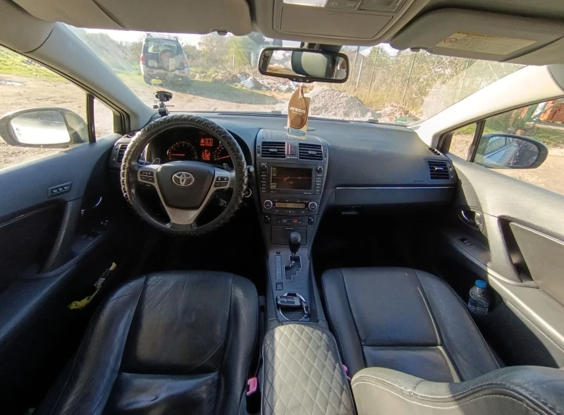 Toyota Avensis 2.0, снимка 4 - Автомобили и джипове - 52498204