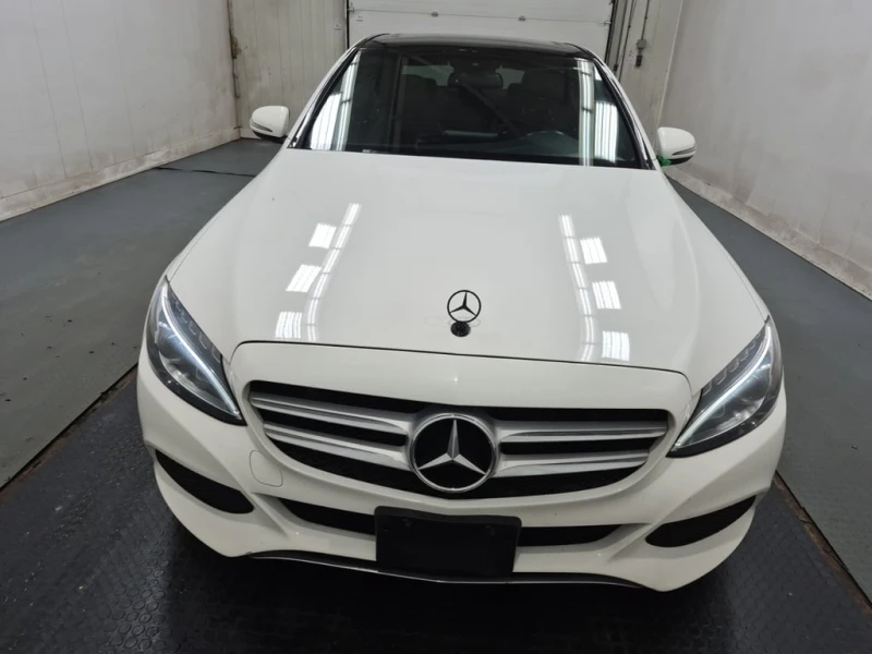 Mercedes-Benz C 300 * CARFAX * БЕЗ ПЪРВОНАЧАЛНА ВНОСКА, снимка 7 - Автомобили и джипове - 52852188