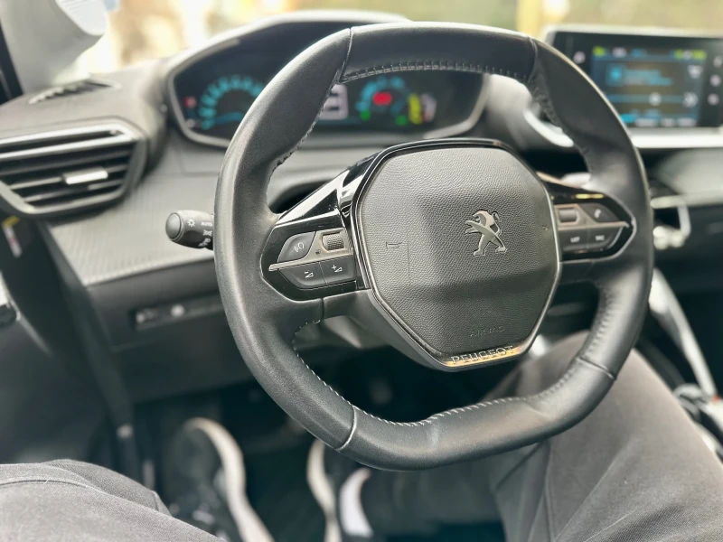 Peugeot 208 e208 , снимка 11 - Автомобили и джипове - 53565124