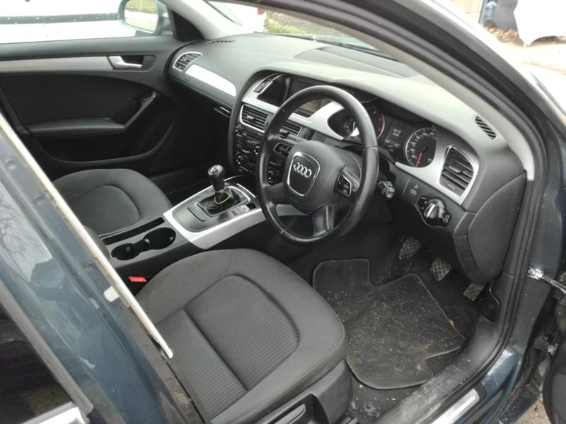 Audi A4 2.0 TDI -CAG, снимка 9 - Автомобили и джипове - 35044638