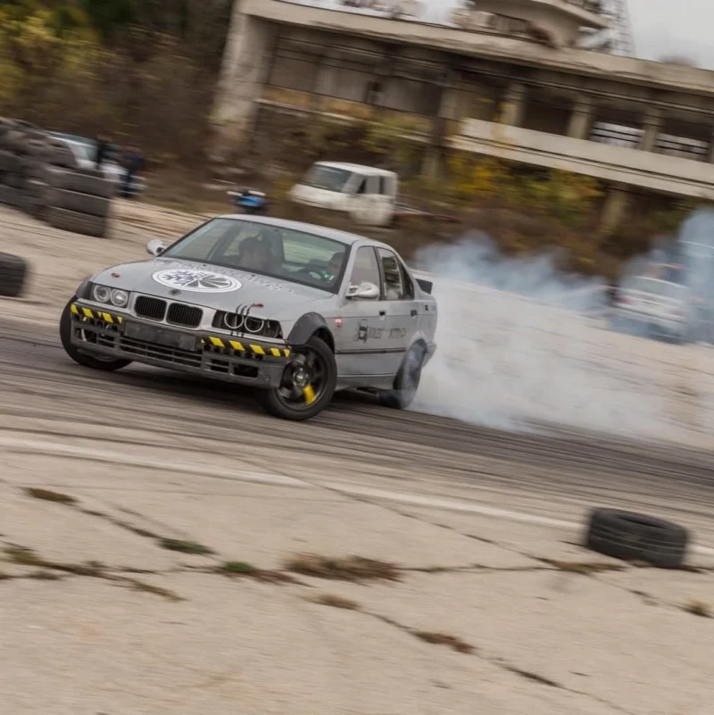 BMW 320 DRIFT  - 14900 лв. / 7618.25 € - 19640472 1