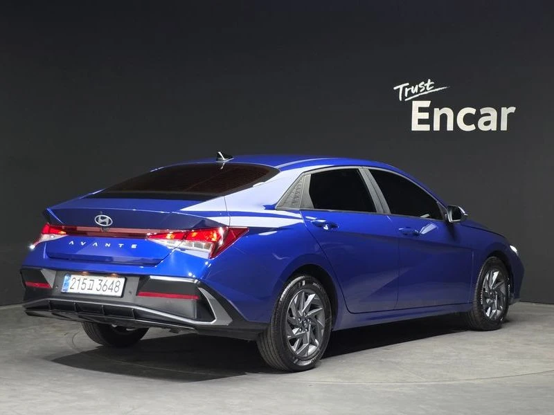 Hyundai Elantra 1.6 Automatic, снимка 2 - Автомобили и джипове - 55743339