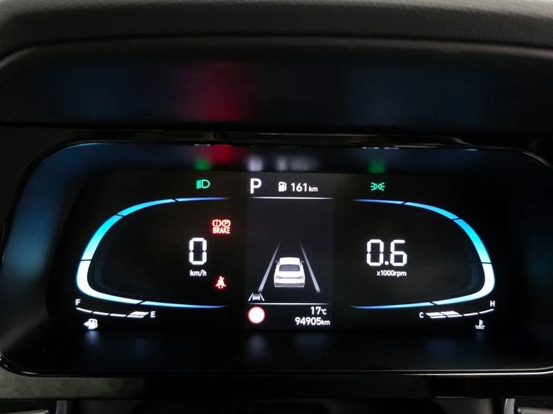 Hyundai Elantra 1.6 Automatic, снимка 8 - Автомобили и джипове - 55743339