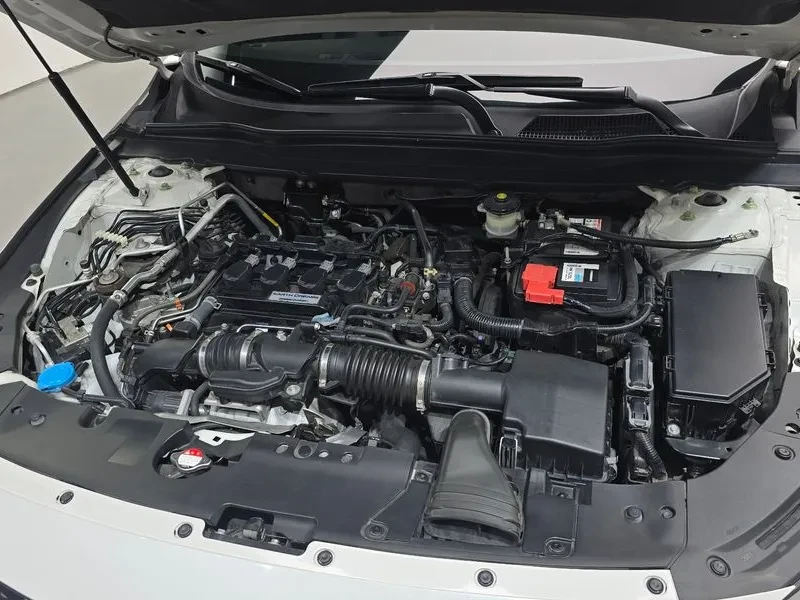 Honda Accord 10Th Generation 1.5 Turbo, снимка 6 - Автомобили и джипове - 56069538