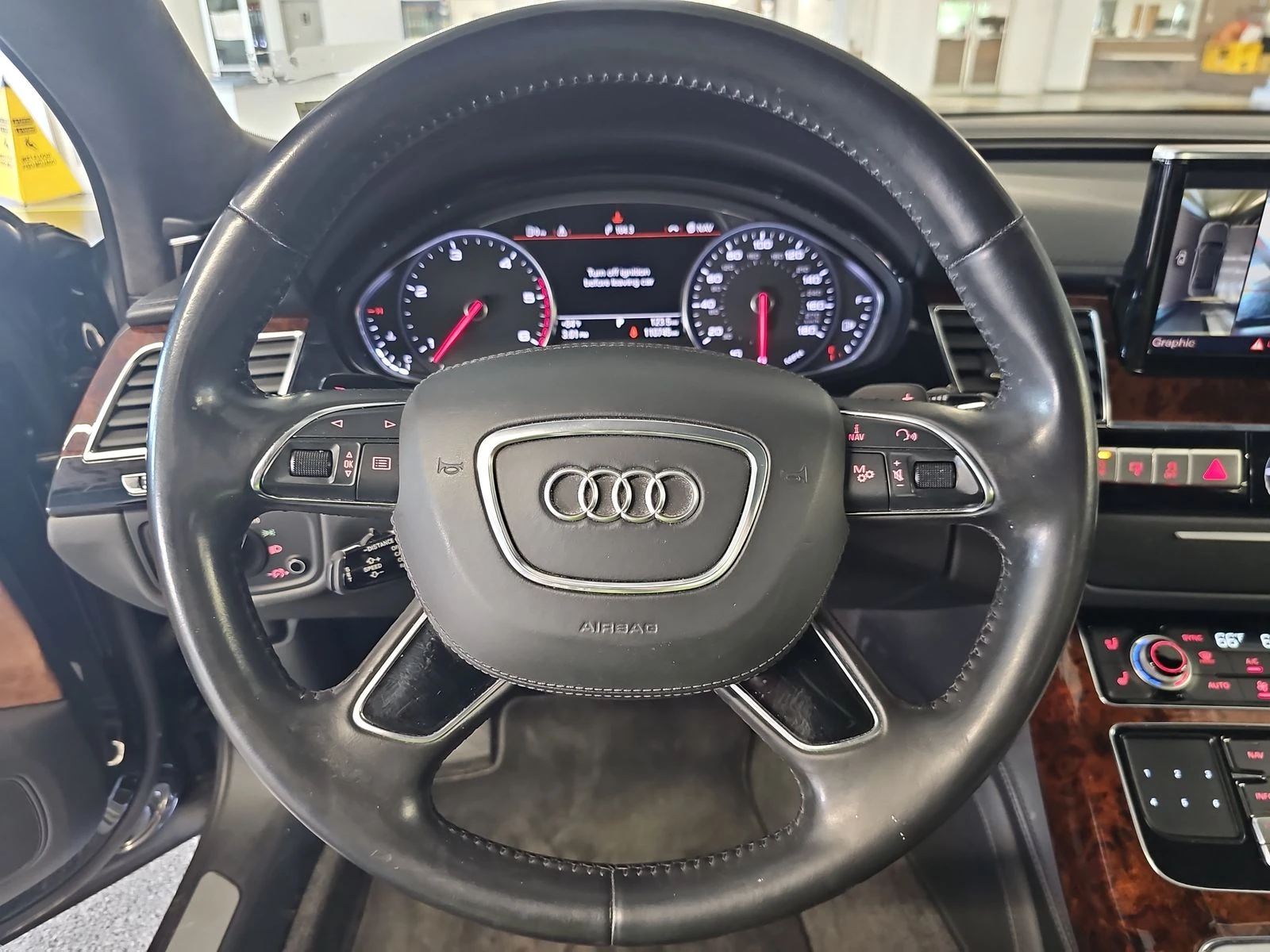 Audi A8 LONG TDI* DISTRONIK* МАСАЖ* ОБДУХ* BOSE* PANO* ALC - изображение 6