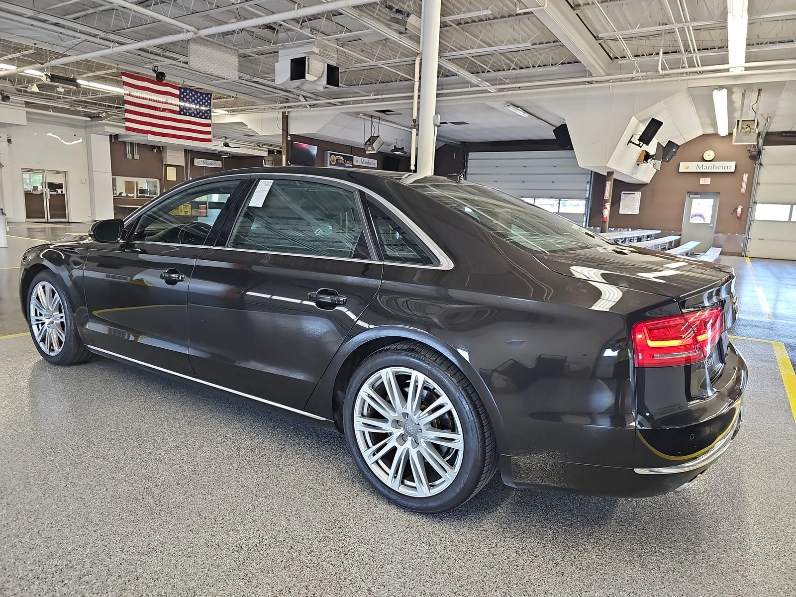 Audi A8 LONG TDI* DISTRONIK* МАСАЖ* ОБДУХ* BOSE* PANO* ALC - изображение 4