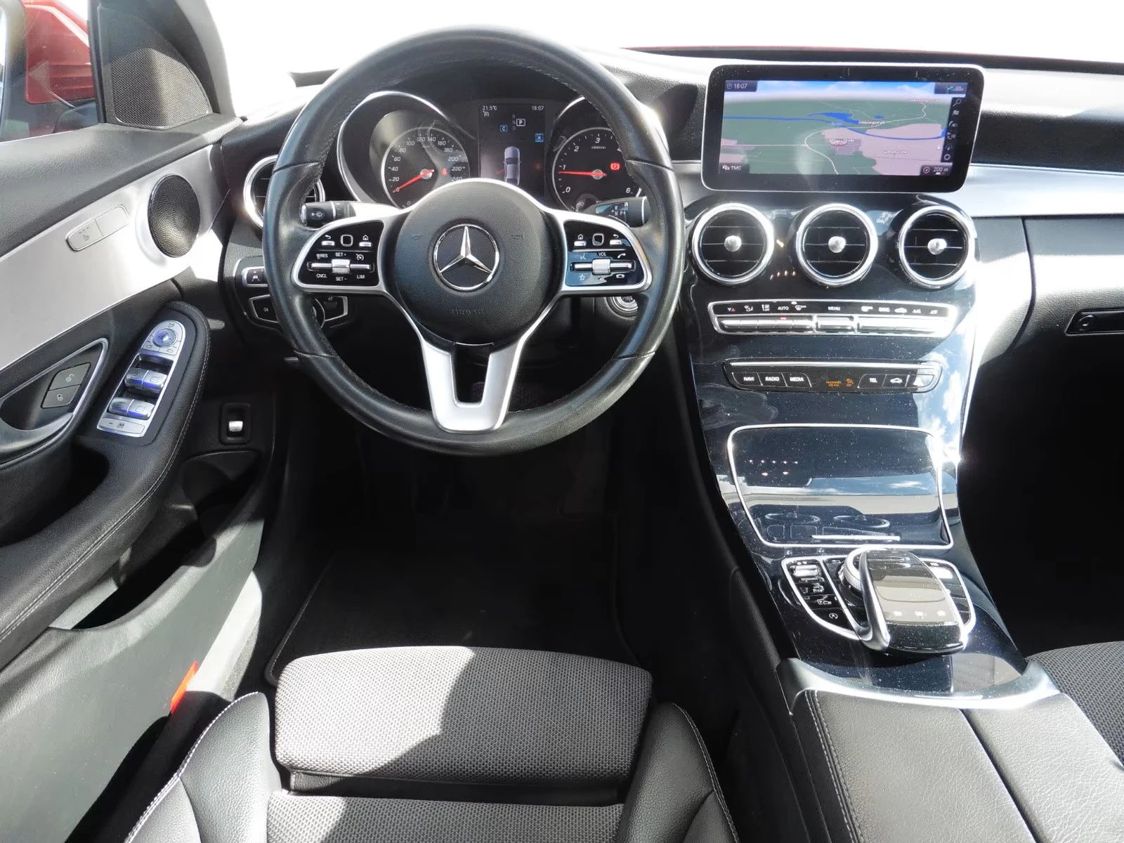 Mercedes-Benz C 220 d Avantgarde - изображение 4
