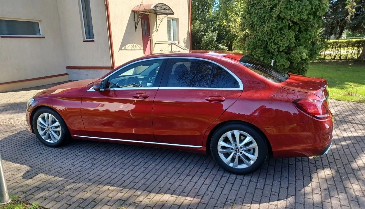 Mercedes-Benz C 220 d Avantgarde - изображение 2