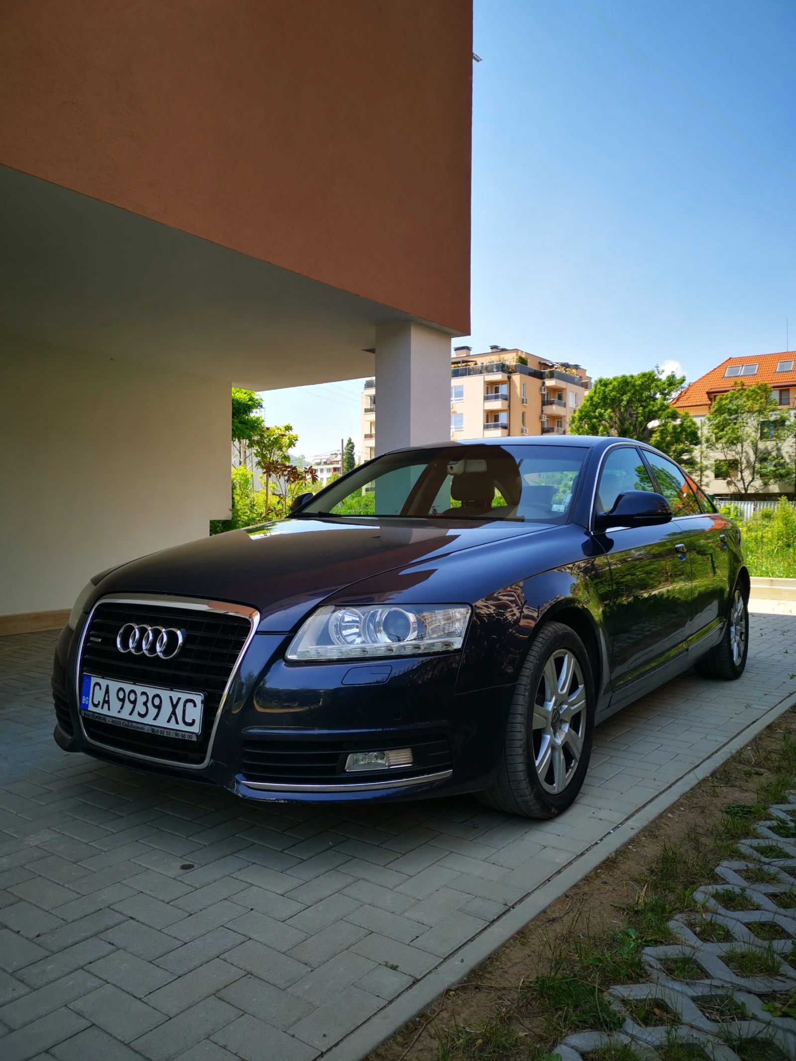 Audi A6 4F2 - изображение 2