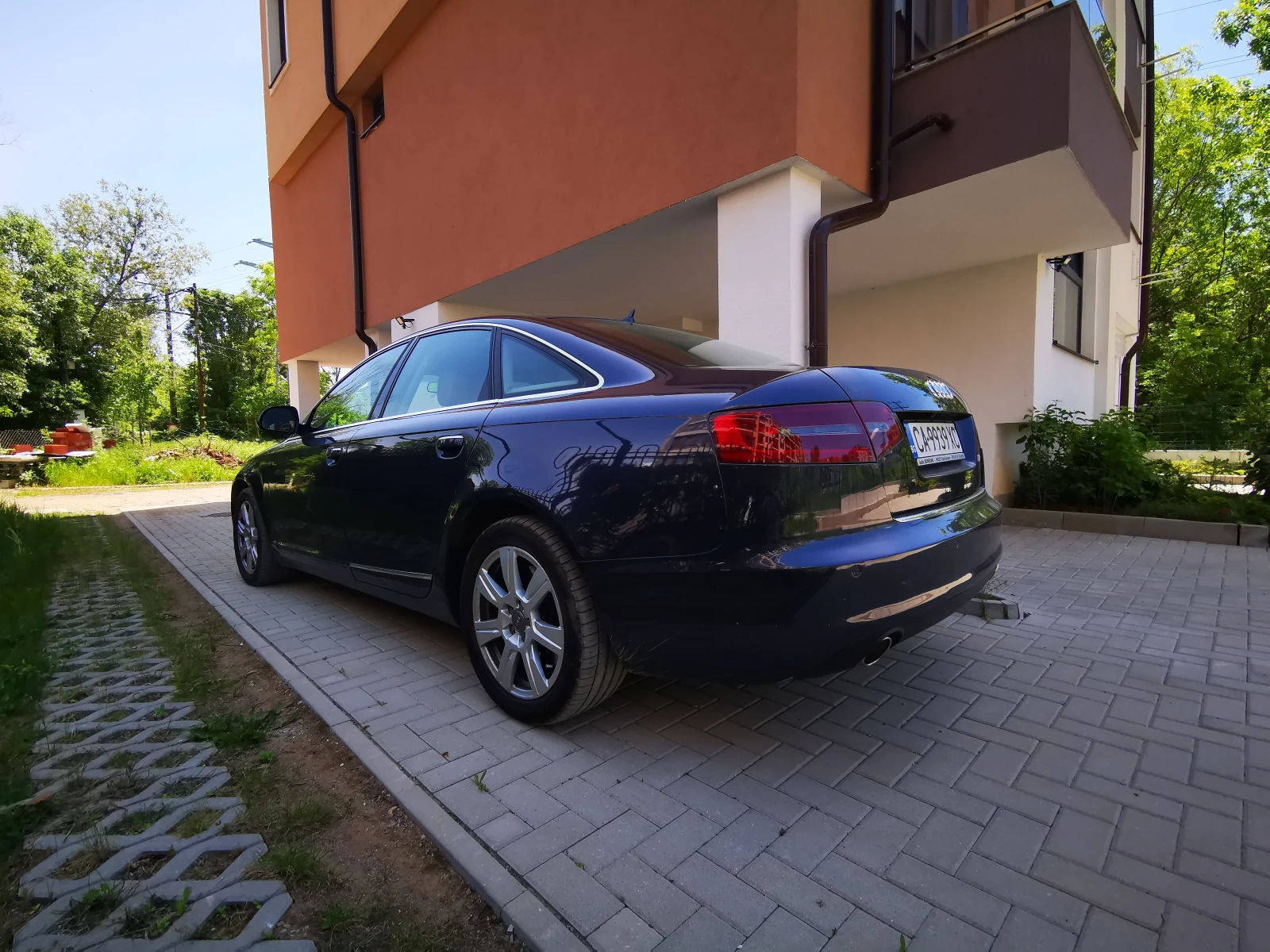 Audi A6 4F2 - изображение 4