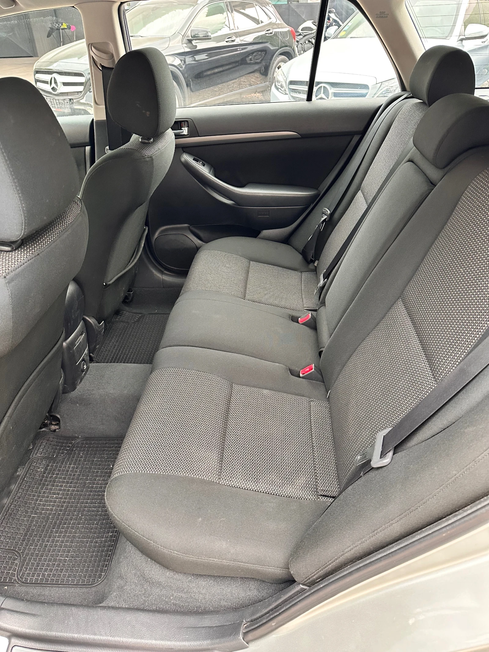 Toyota Avensis | Mobile.bg — изображение 12