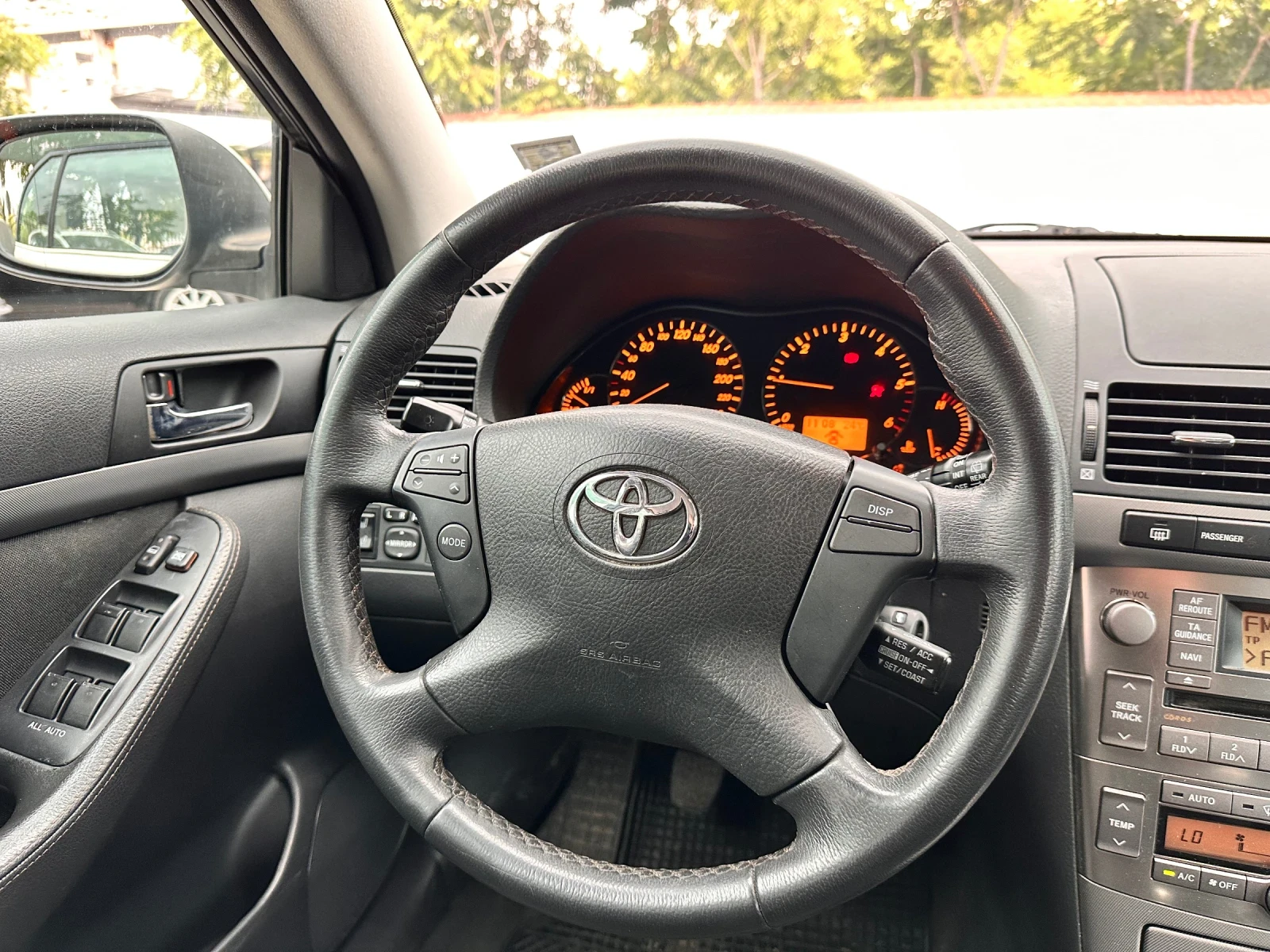 Toyota Avensis  - изображение 6