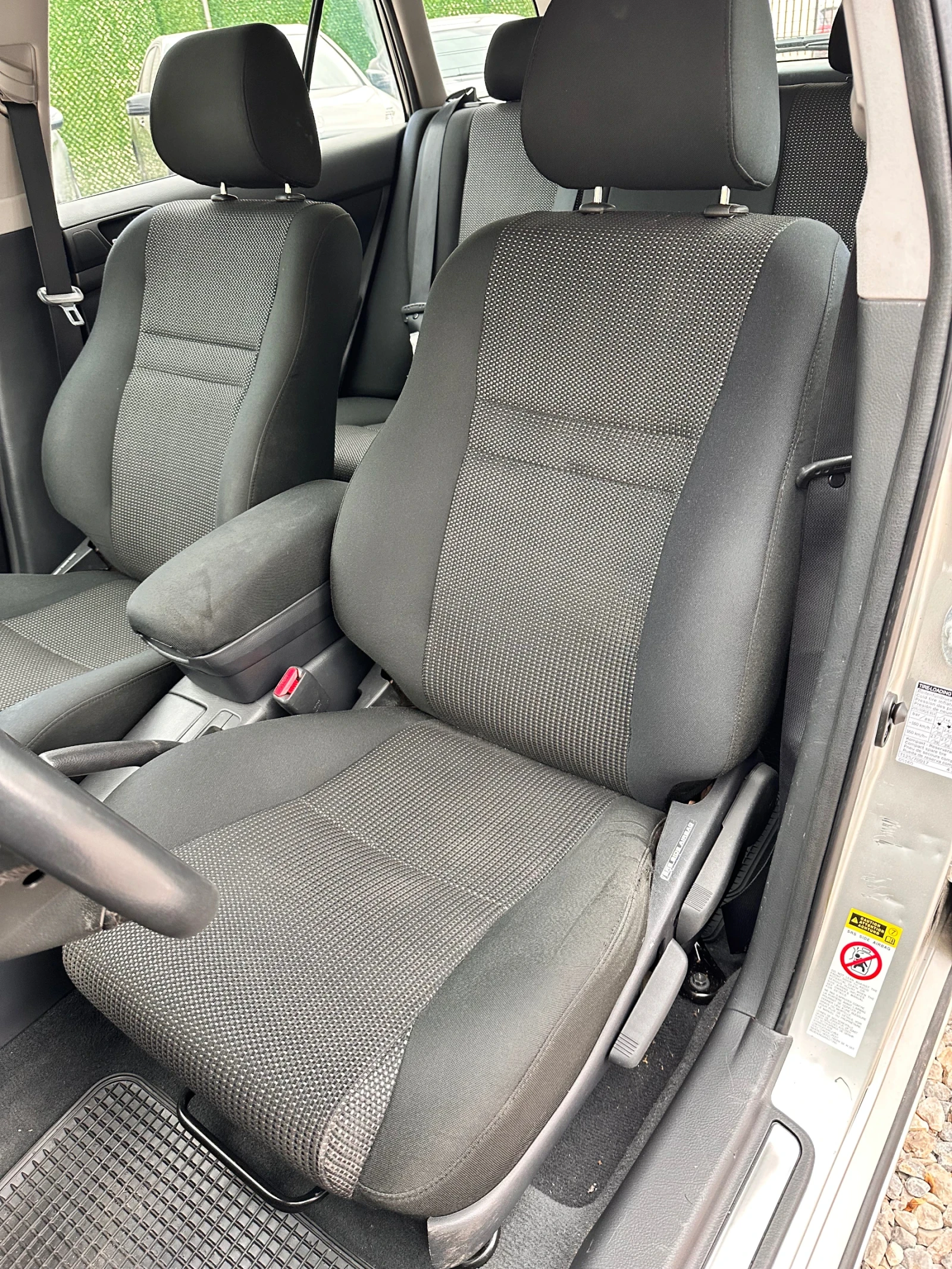 Toyota Avensis | Mobile.bg — изображение 11