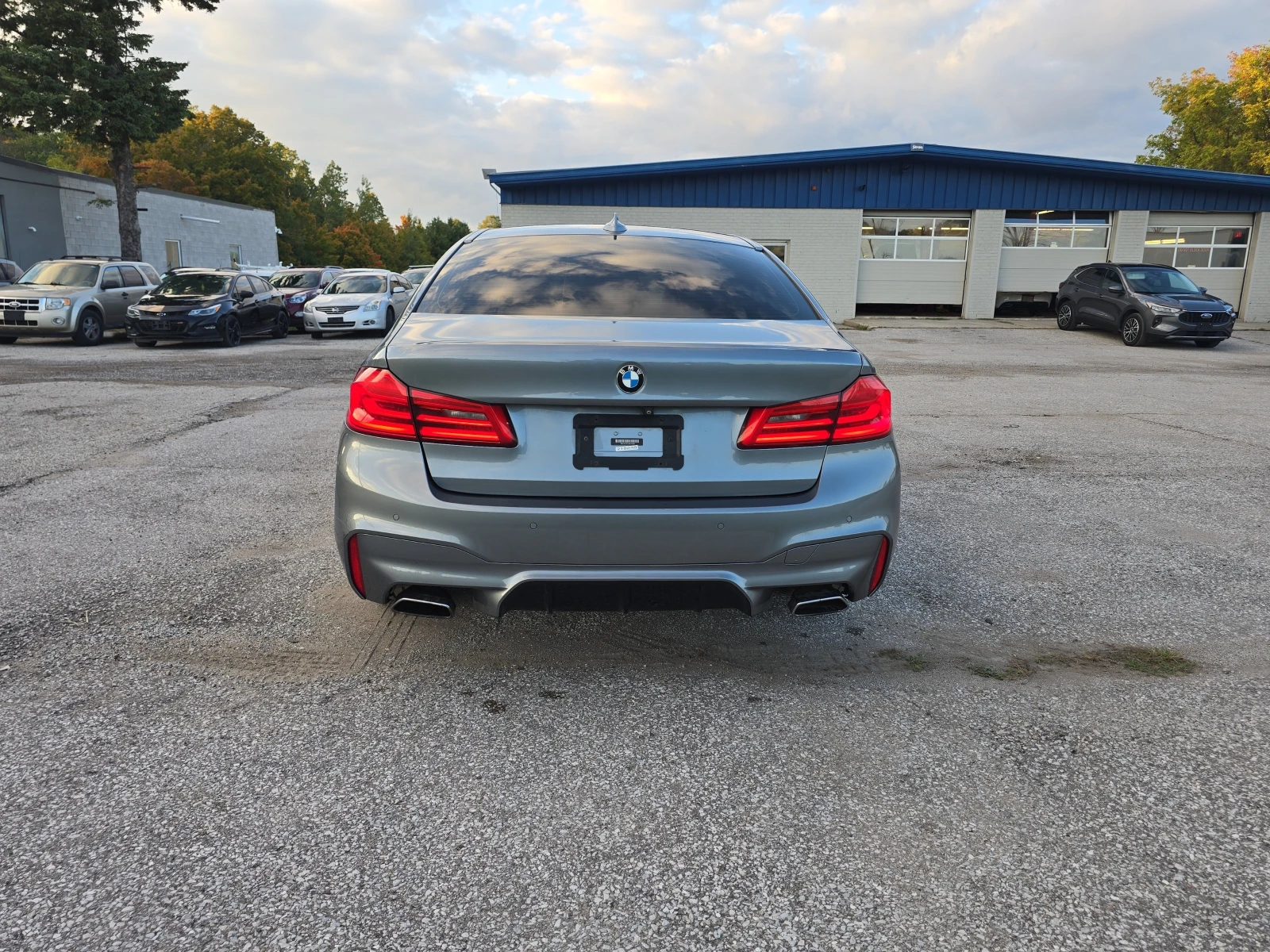 BMW 540 ОБДУХВАНЕ * * CARFAX * * АВТО КРЕДИТ * *  - изображение 5