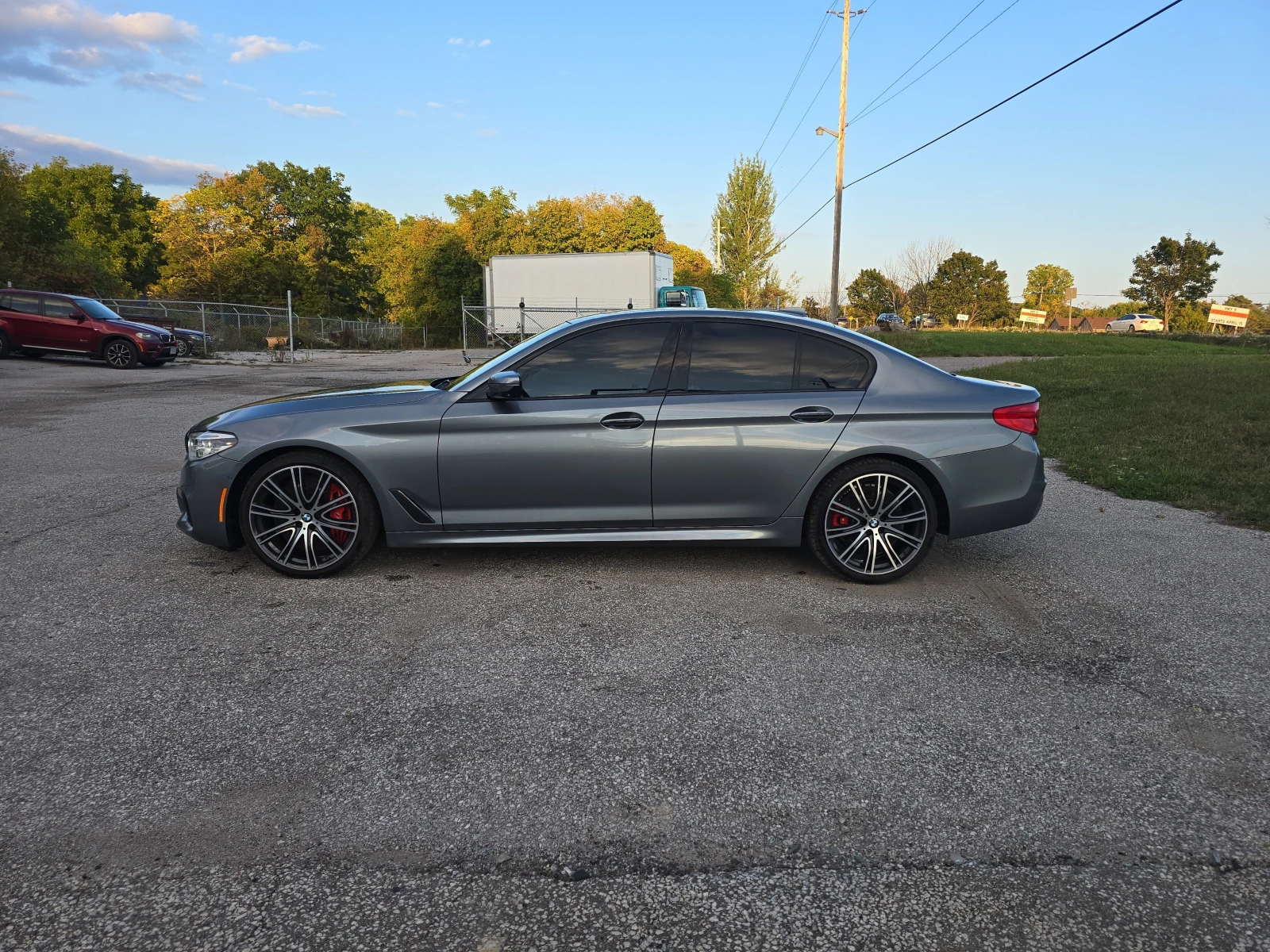 BMW 540 ОБДУХВАНЕ * * CARFAX * * АВТО КРЕДИТ * *  - изображение 3