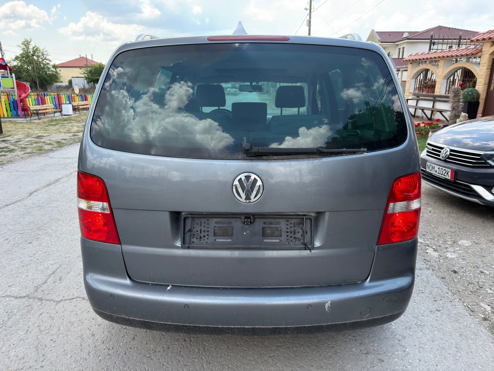 VW Touran 2.0TDI DSG, снимка 7 - Автомобили и джипове - 55063114