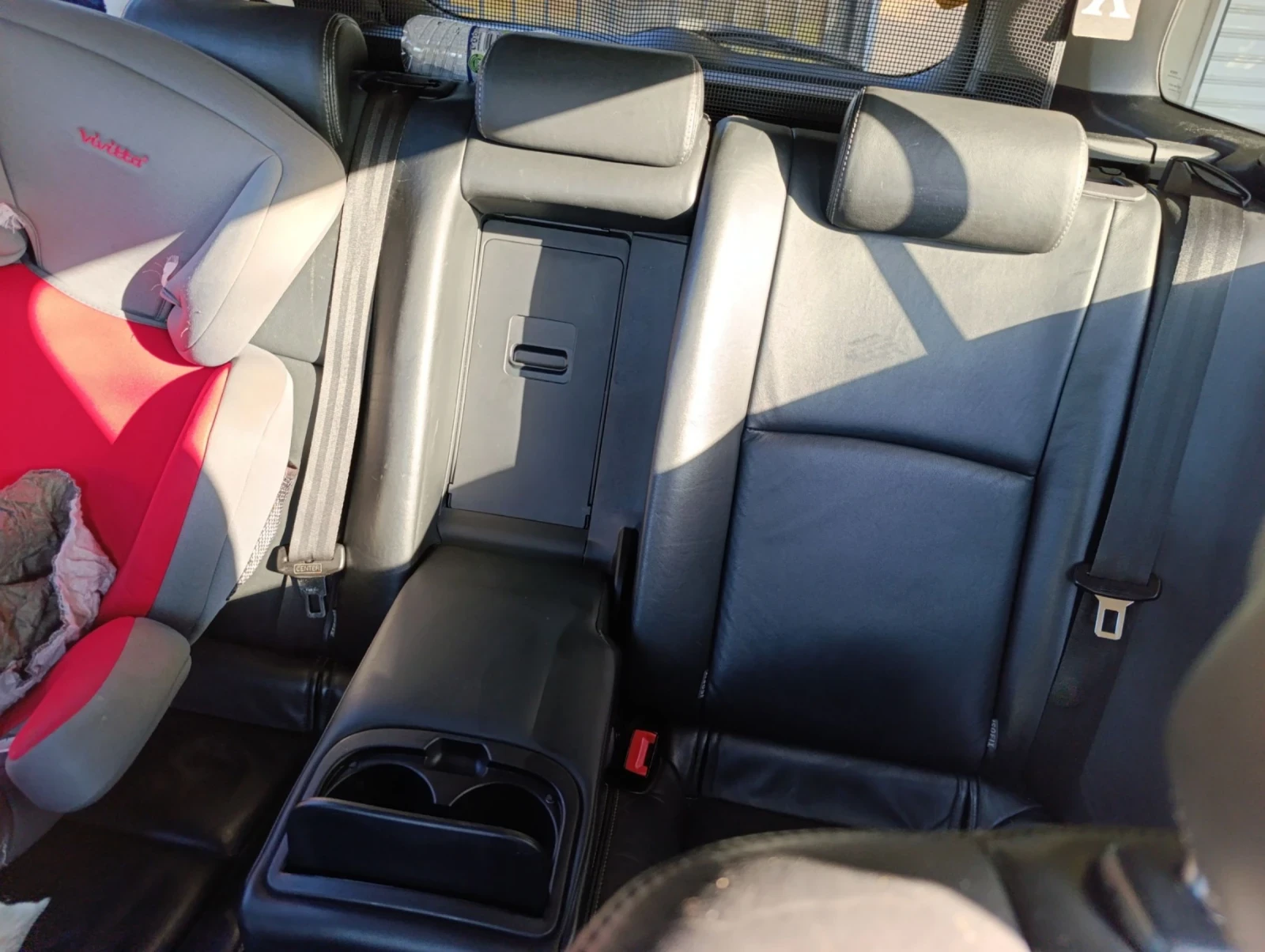 Toyota Avensis 2.0 - изображение 8