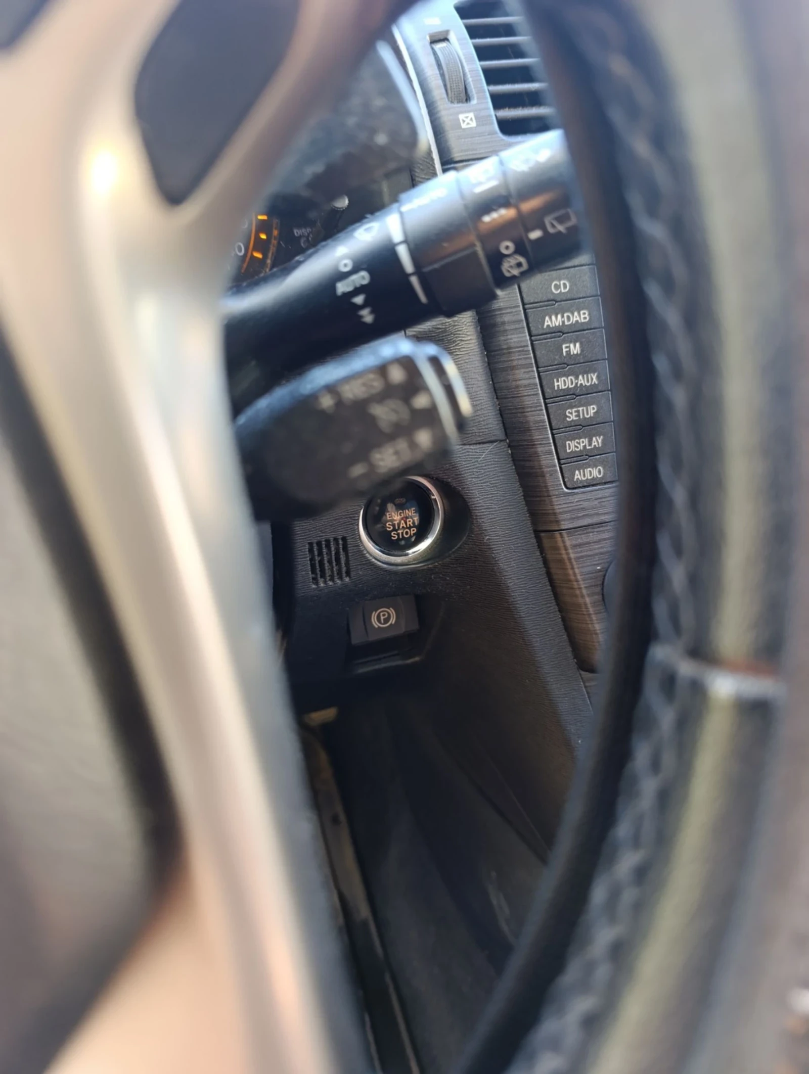 Toyota Avensis 2.0 - изображение 9