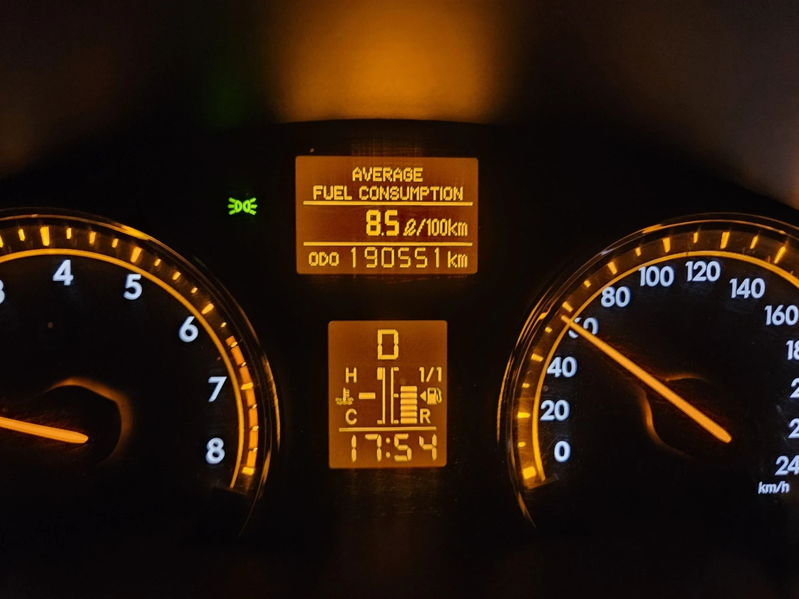 Toyota Avensis 2.0 - изображение 6