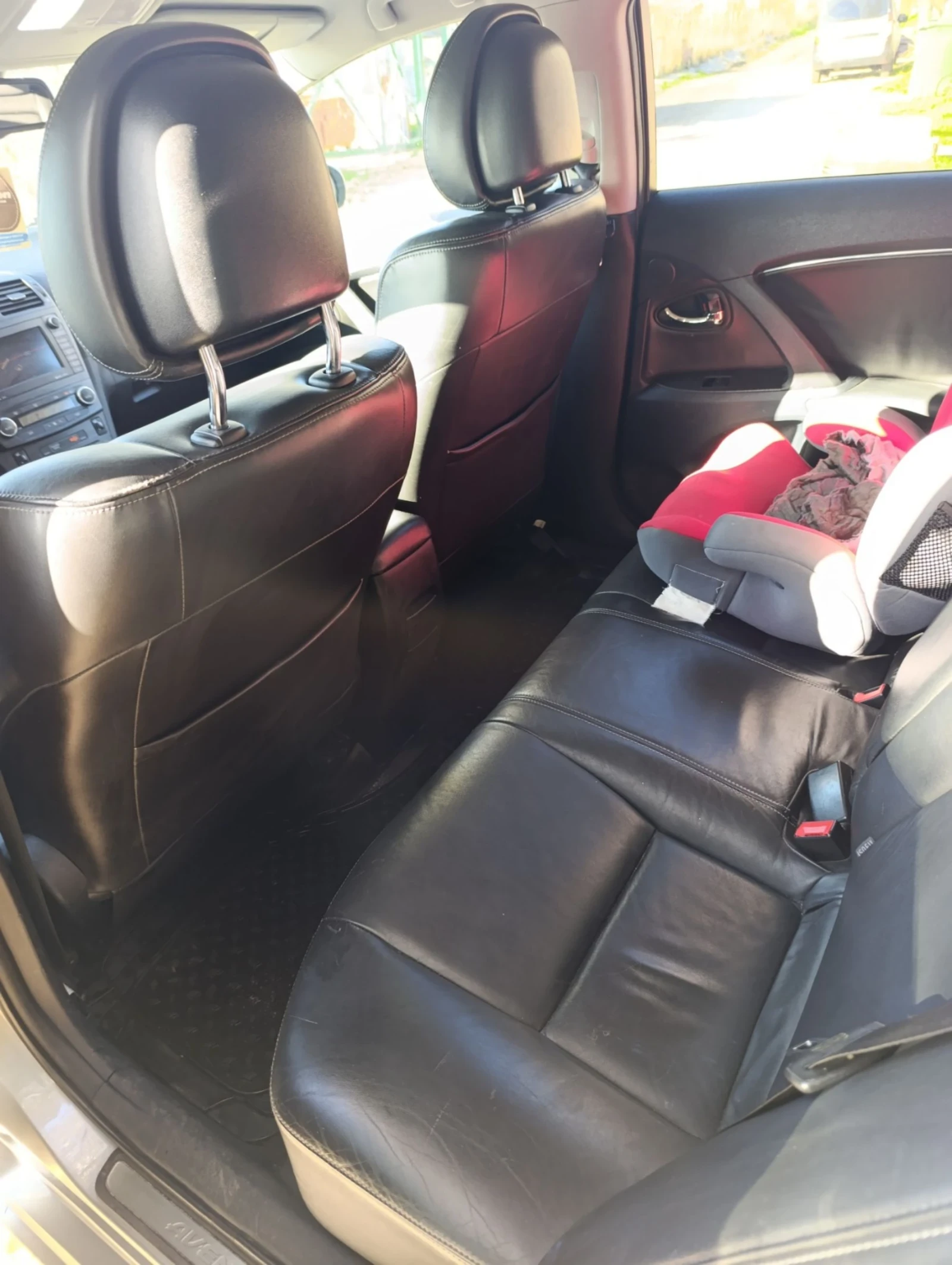 Toyota Avensis 2.0 - изображение 10