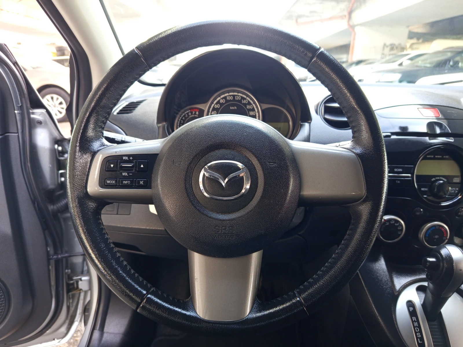 Mazda 2 1.5 i avtomatik | Mobile.bg � ����������� 12