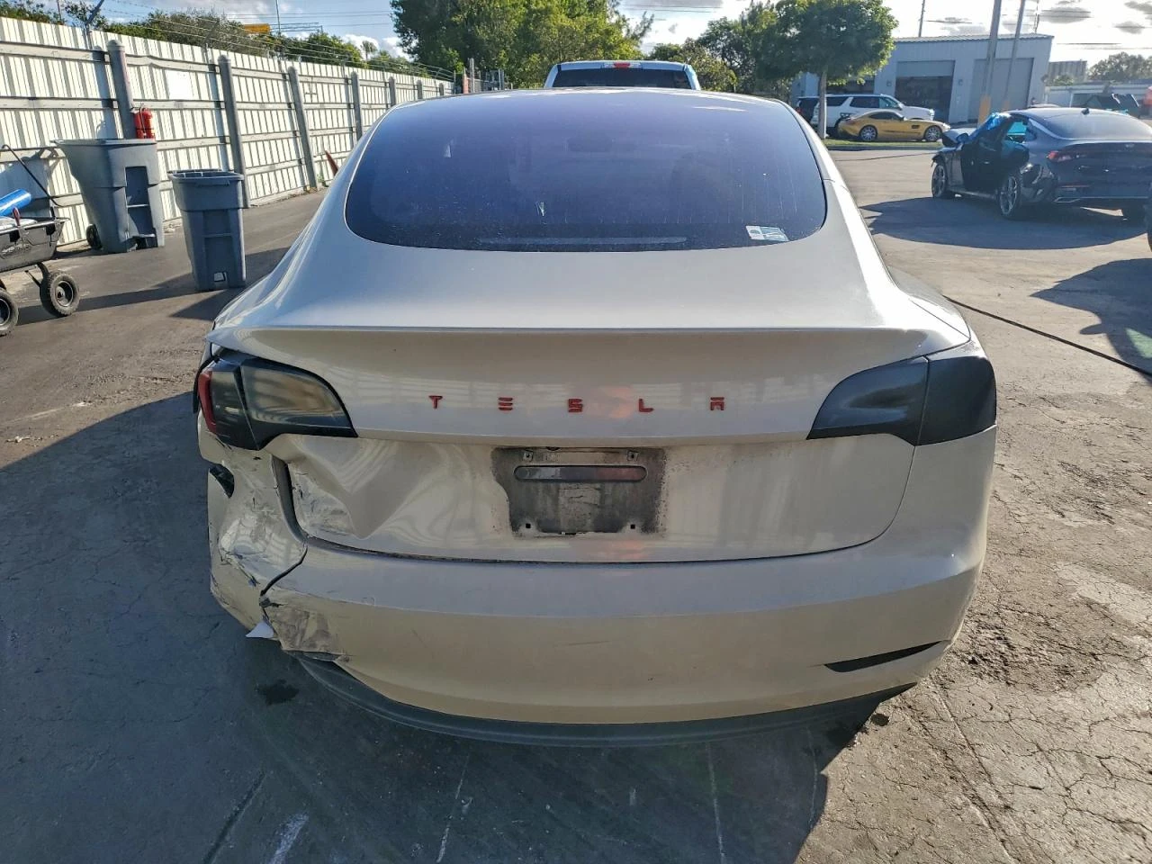 Tesla Model 3  - изображение 5