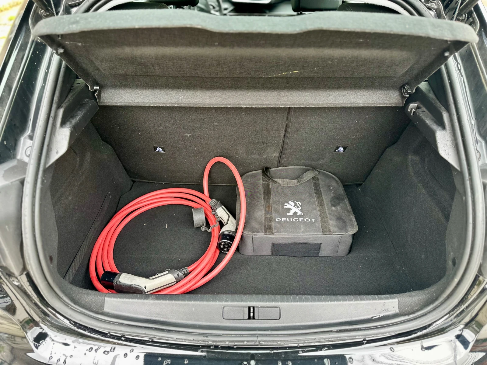 Peugeot 208 e208 , снимка 11 - Автомобили и джипове - 53565124