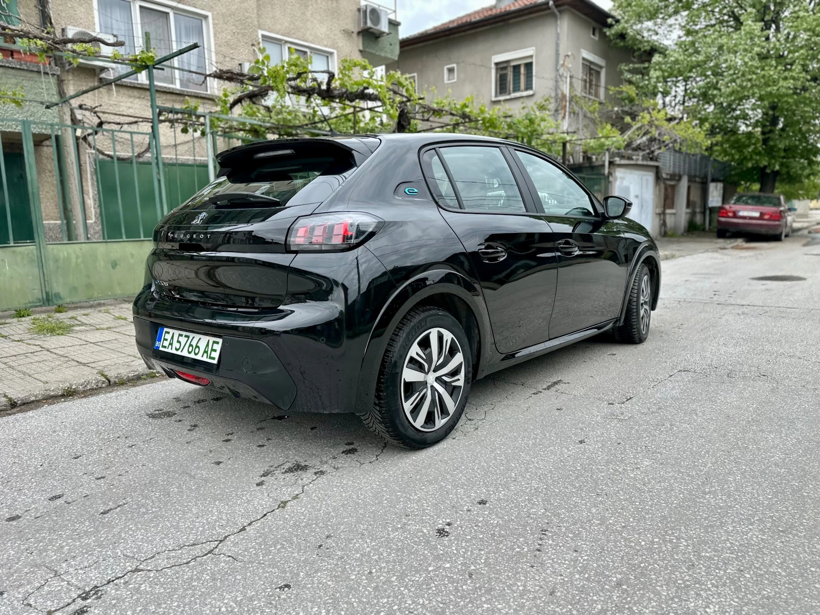 Peugeot 208 e208 , снимка 7 - Автомобили и джипове - 53565124