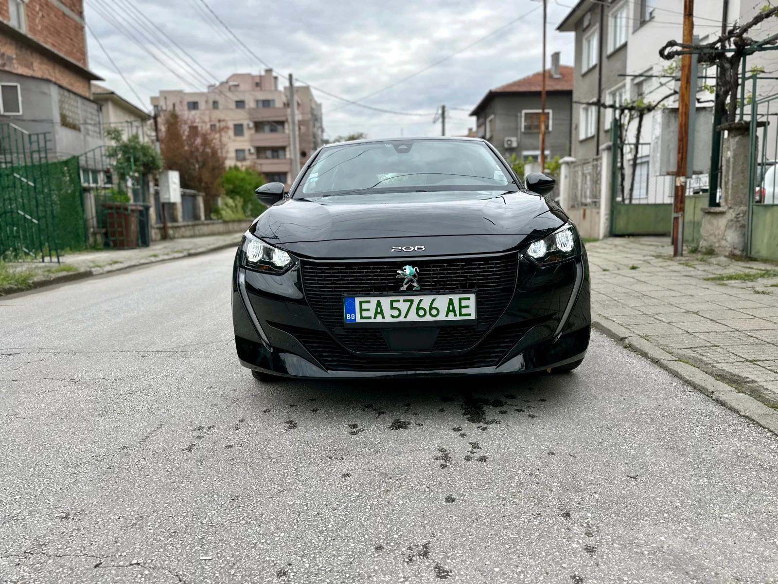 Peugeot 208 e208 , снимка 2 - Автомобили и джипове - 53565124