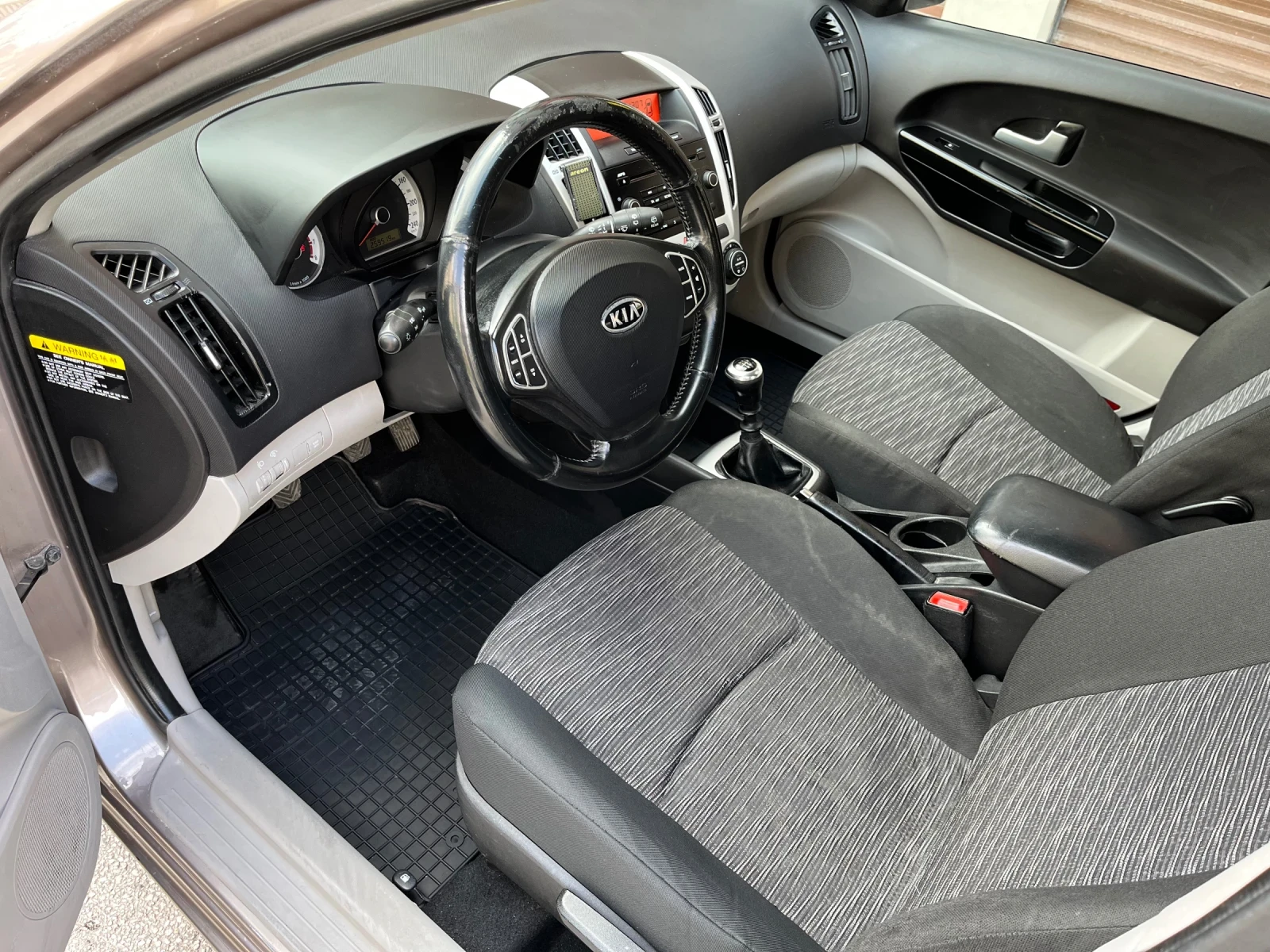 Kia Ceed 1, 6  122 �.�. | Mobile.bg � ����������� 7