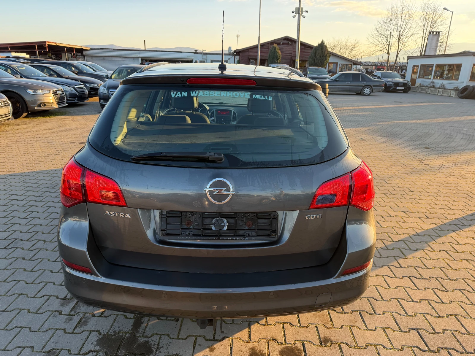 Opel Astra 1.7CDTI NAVI EURO 5 - изображение 7