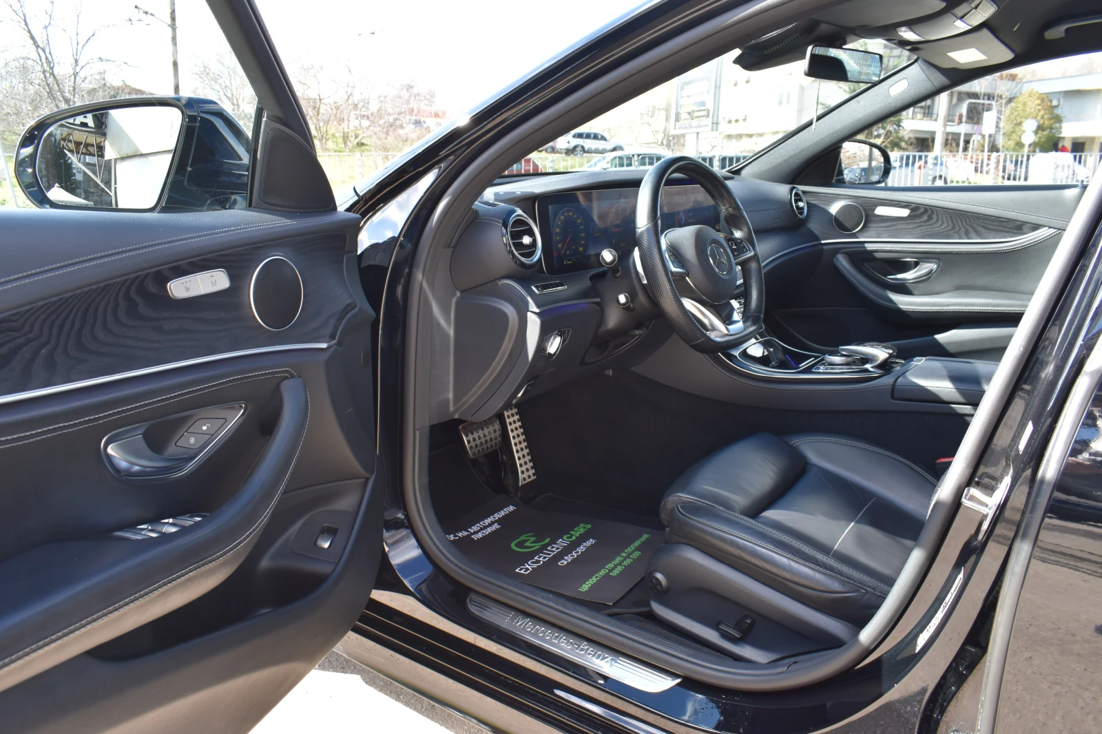 Mercedes-Benz E 220 AMG-LINE* FULL-LED - изображение 9