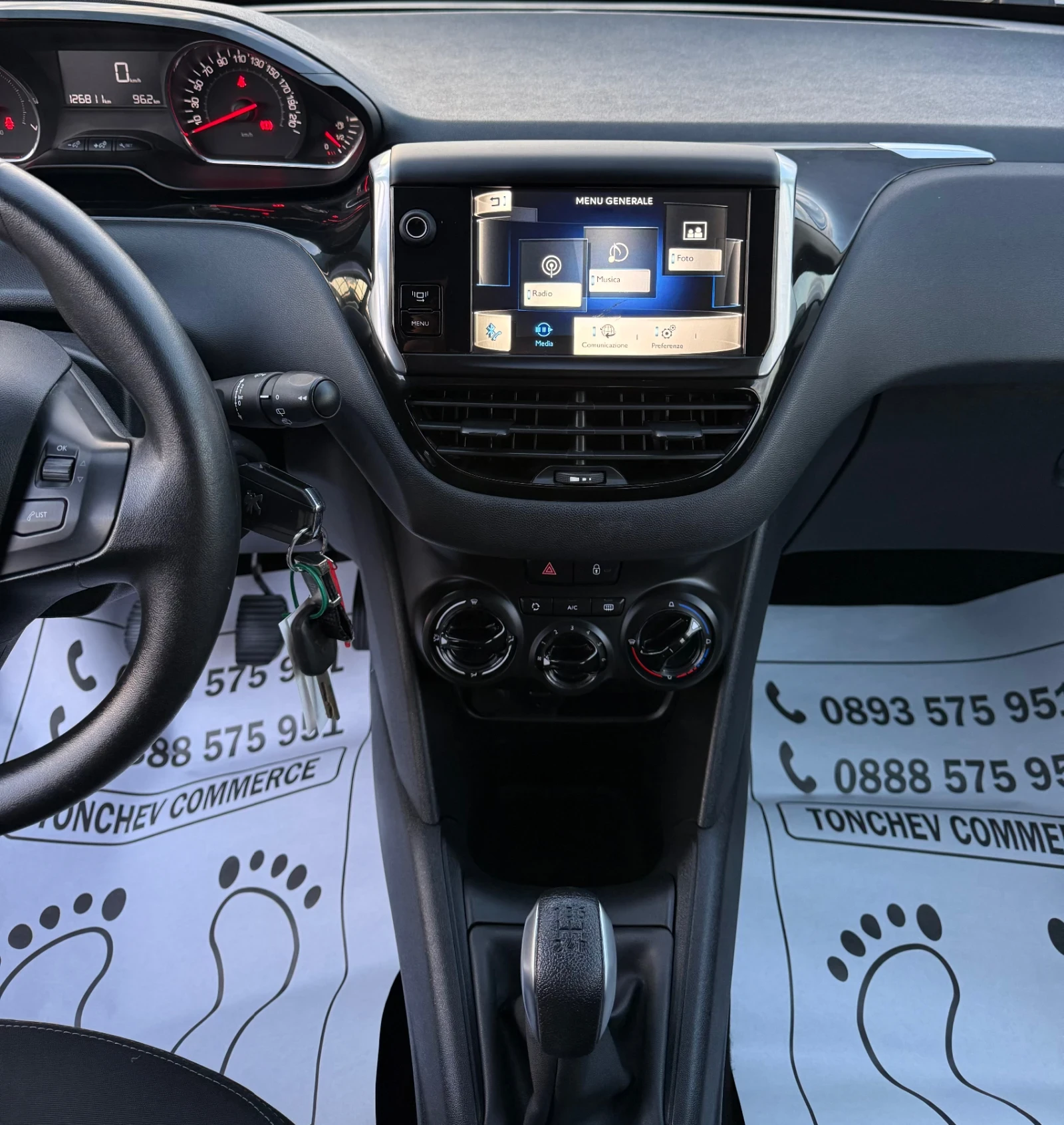 Peugeot 208 1.2i-NEW-126.000km-ORIGINAL-NAVI-TV-DVD-TOP-FULL, снимка 9 - Автомобили и джипове - 53981897