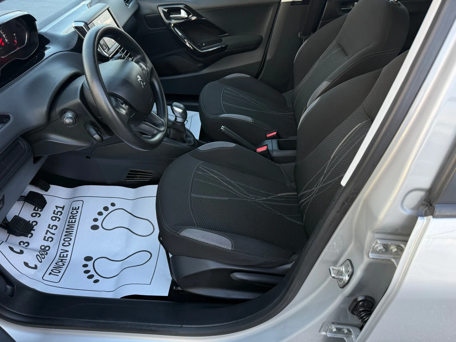 Peugeot 208 1.2i-NEW-126.000km-ORIGINAL-NAVI-TV-DVD-TOP-FULL, снимка 10 - Автомобили и джипове - 53981897