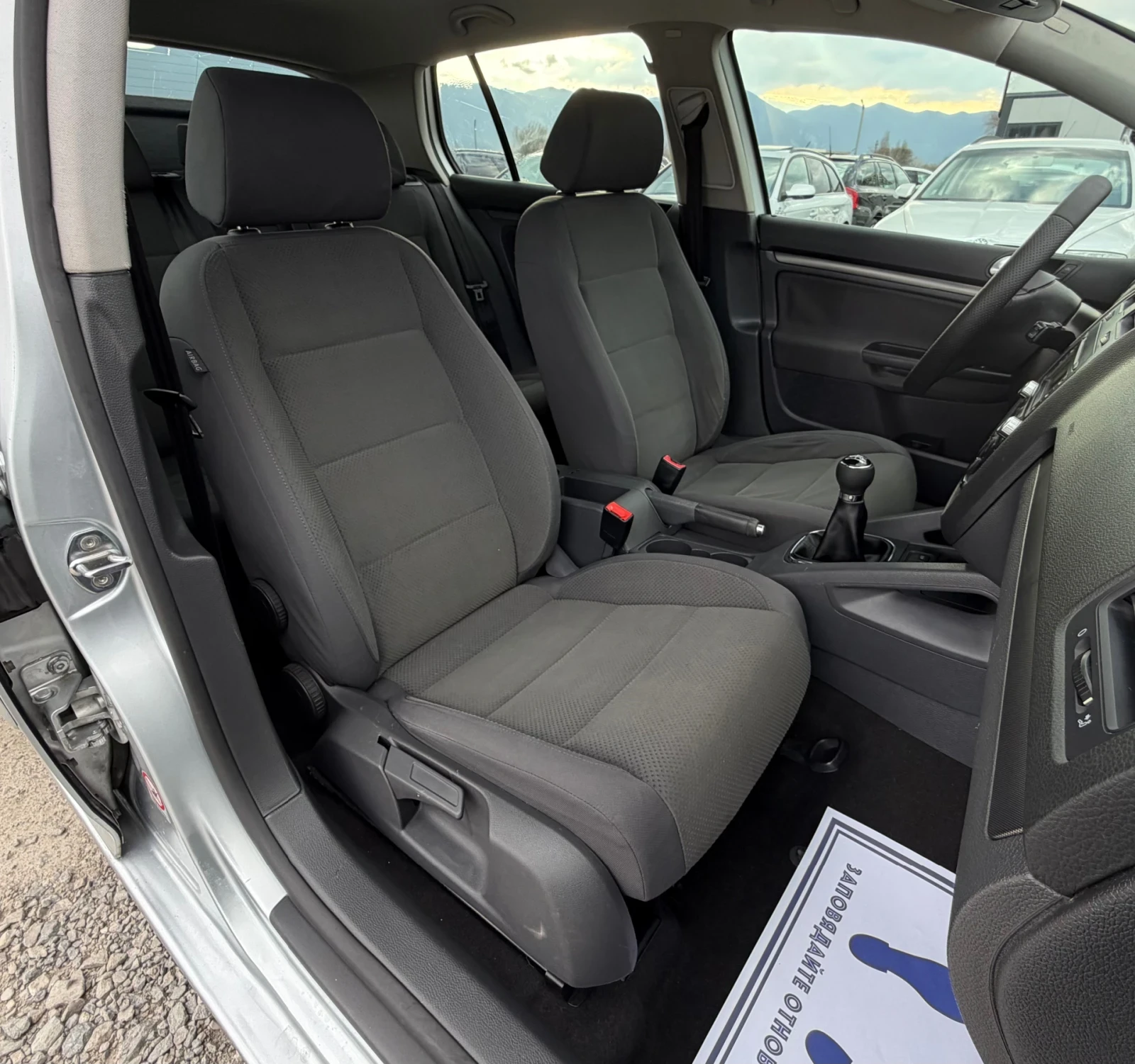 VW Golf 1.9TDi 105кс 6ск. * Климатик* * Италия* , снимка 13 - Автомобили и джипове - 53987311