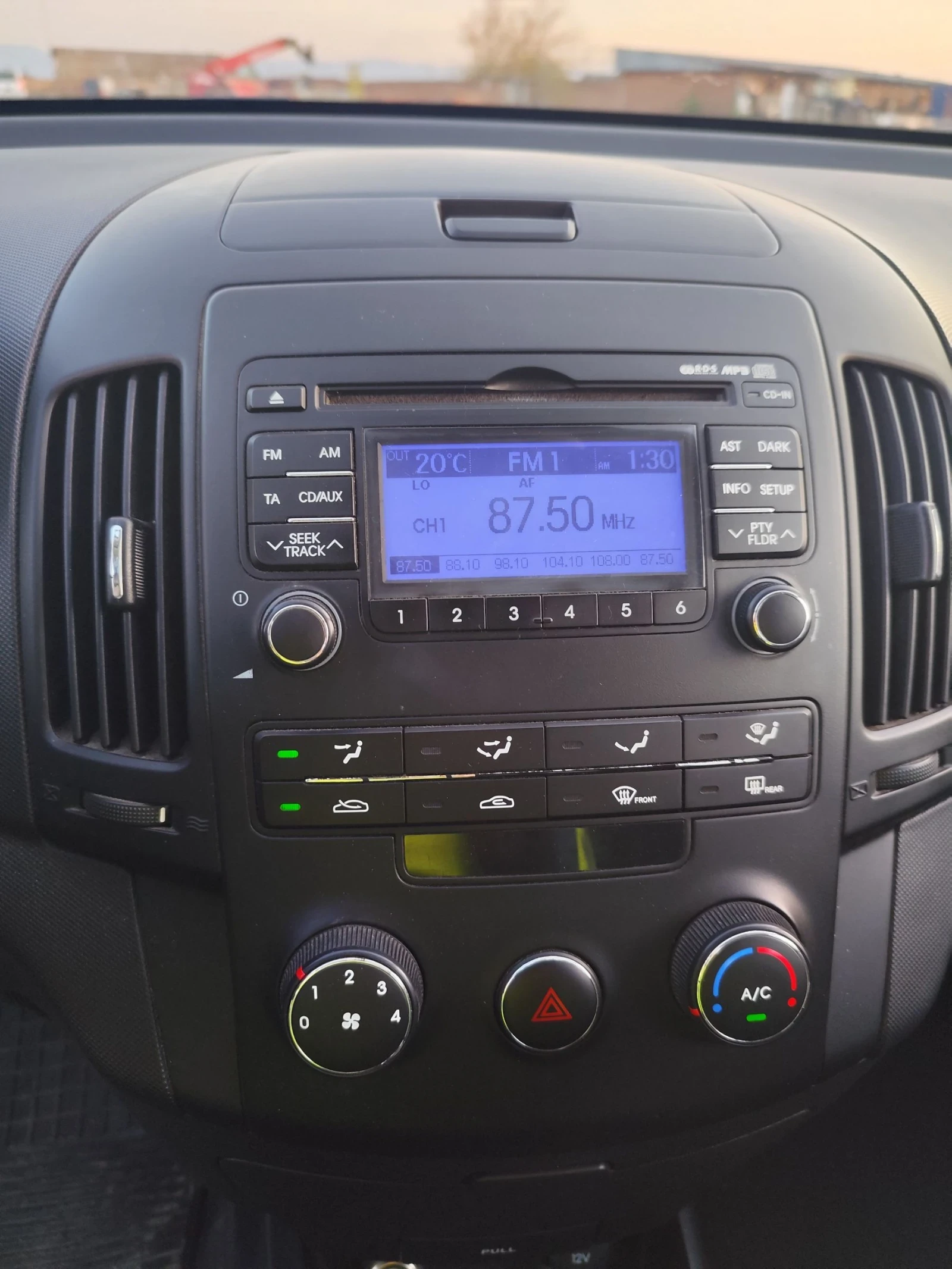 Hyundai I30 1.6 crdi | Mobile.bg � ����������� 13