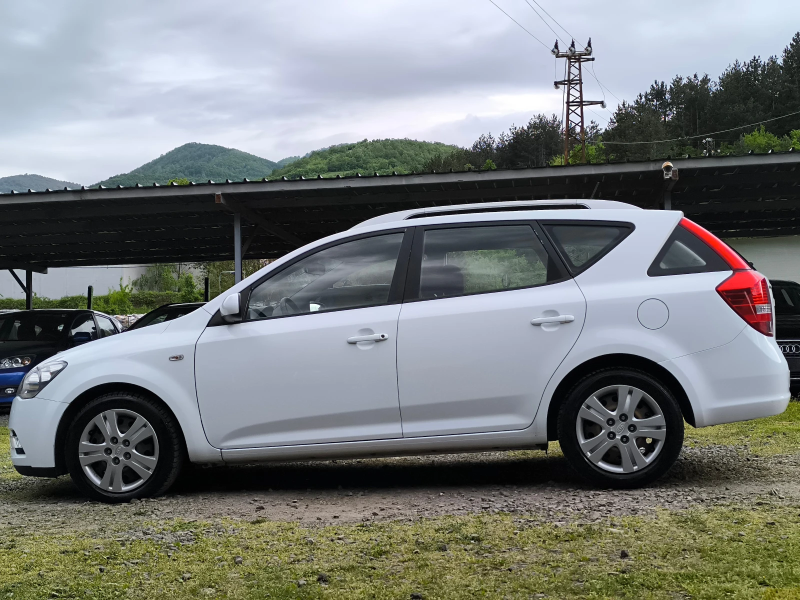 Kia Ceed FACE LIFT-1.6CRDI-90кс-6 скорости-КЛИМА-EURO 5 !!!, снимка 6 - Автомобили и джипове - 54470128
