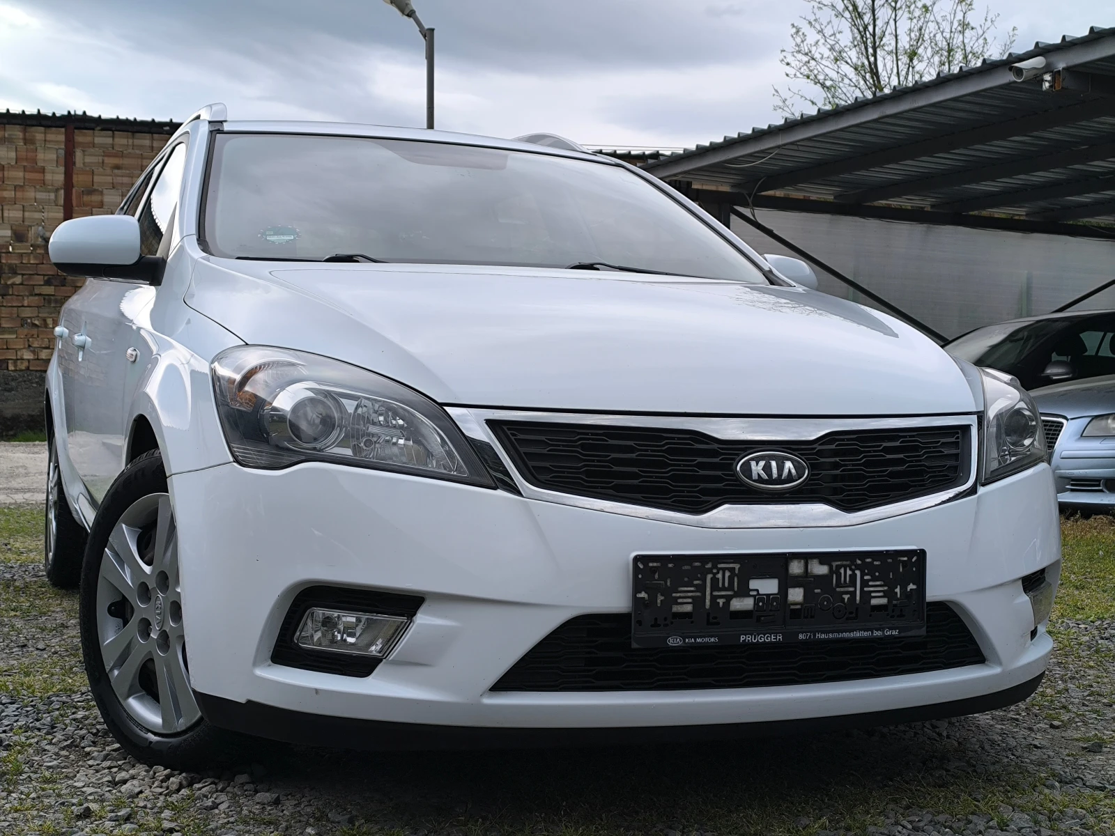 Kia Ceed FACE LIFT-1.6CRDI-90кс-6 скорости-КЛИМА-EURO 5 !!!