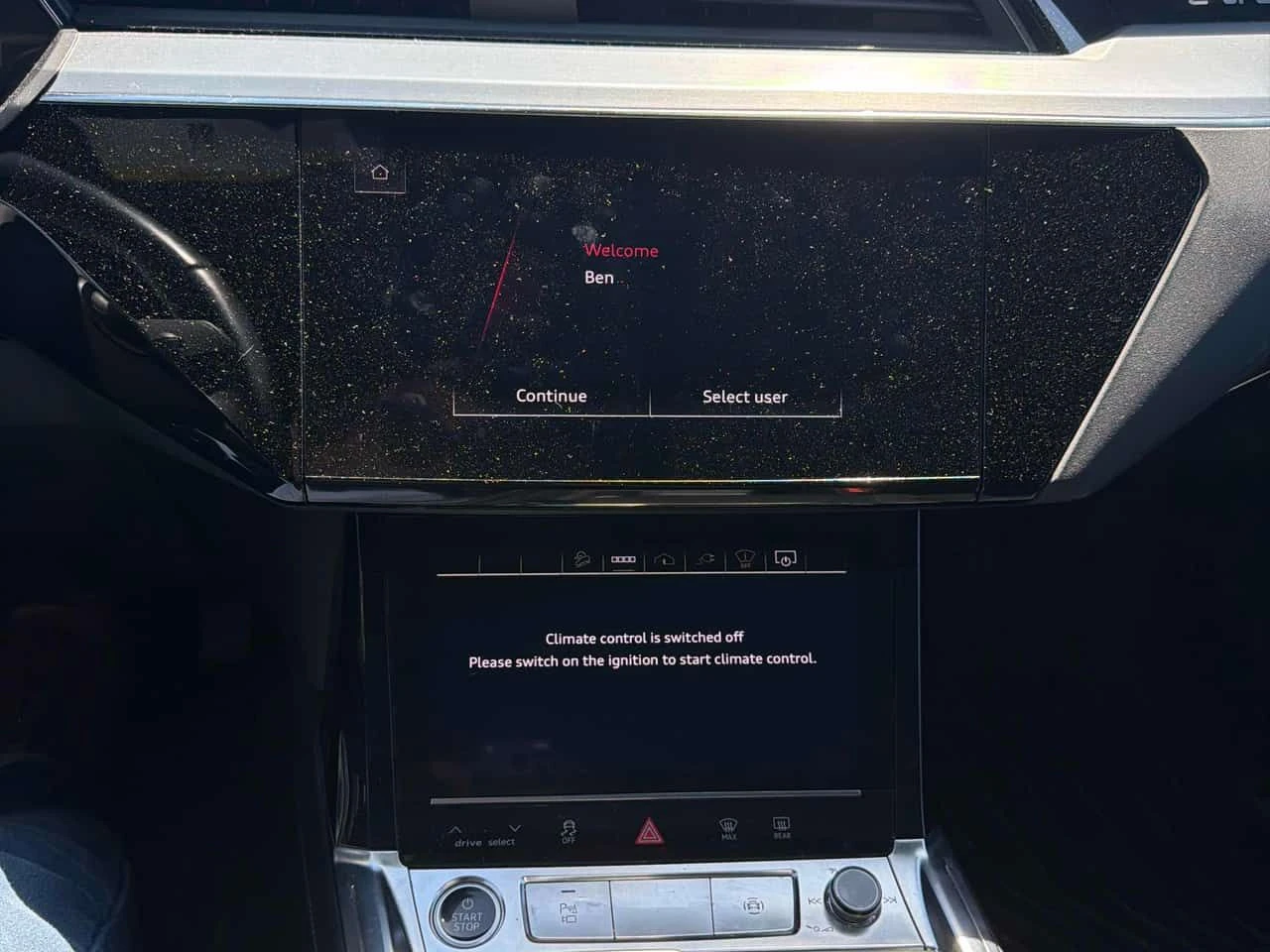 Audi E-Tron * Technik * CARFAX * БЕЗ ПЪРВОНАЧАЛНА ВНОСКА, снимка 9 - Автомобили и джипове - 54736280