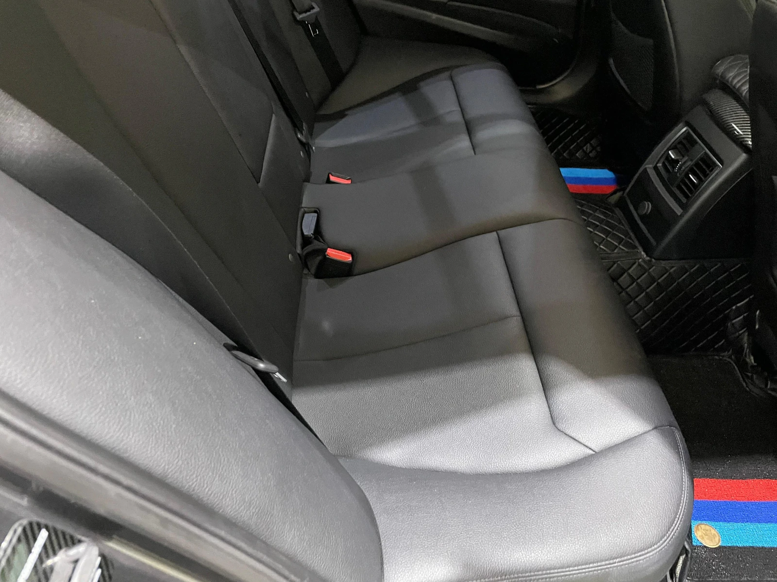 BMW 320 d RWD B47 LCI (FaceLift) ! M Pack !, снимка 13 - Автомобили и джипове - 54947478