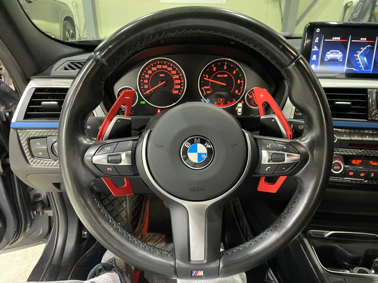 BMW 320 d RWD B47 LCI (FaceLift) ! M Pack !, снимка 15 - Автомобили и джипове - 54947478