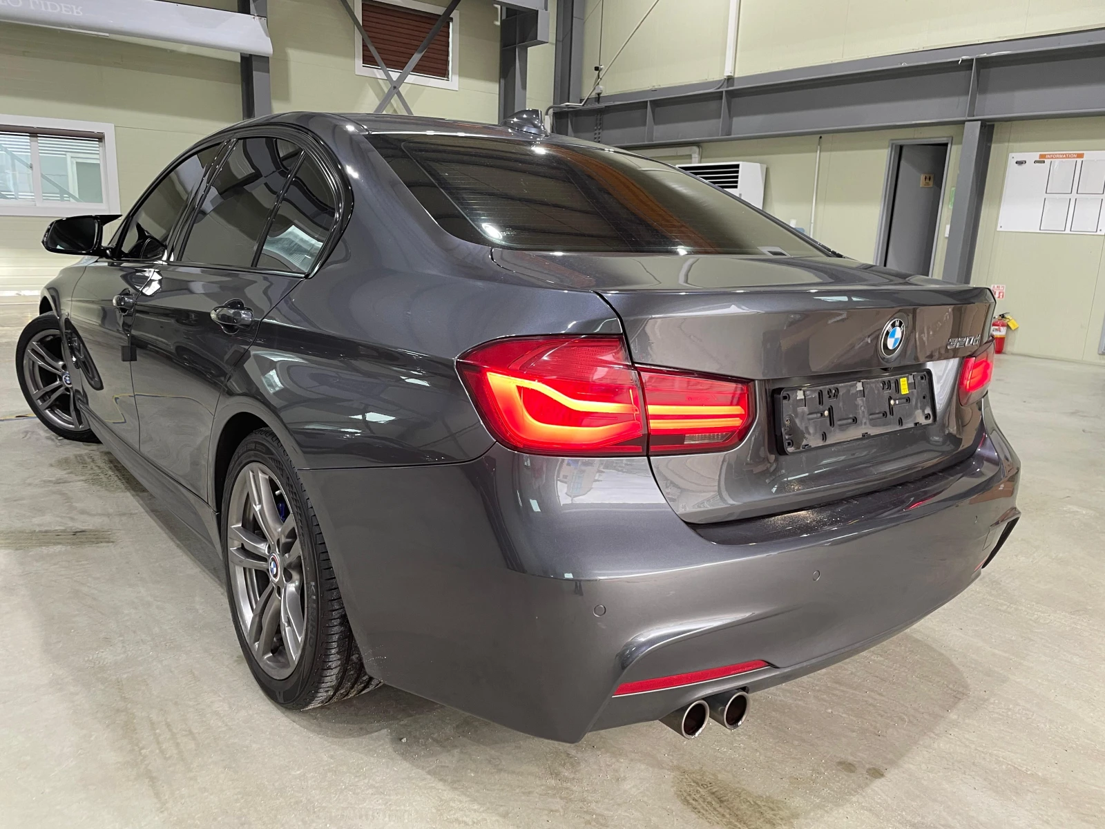 BMW 320 d RWD B47 LCI (FaceLift) ! M Pack !, снимка 6 - Автомобили и джипове - 54947478