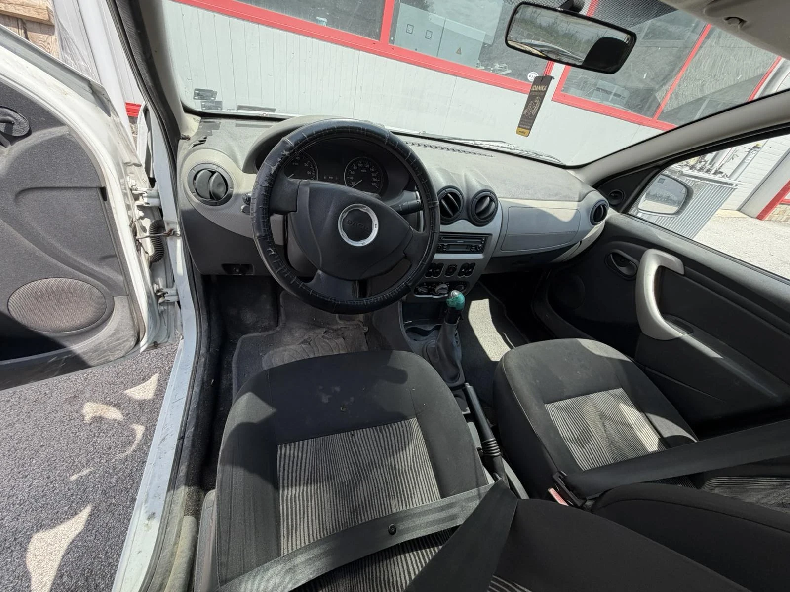 Dacia Sandero, снимка 5 - Автомобили и джипове - 55034569