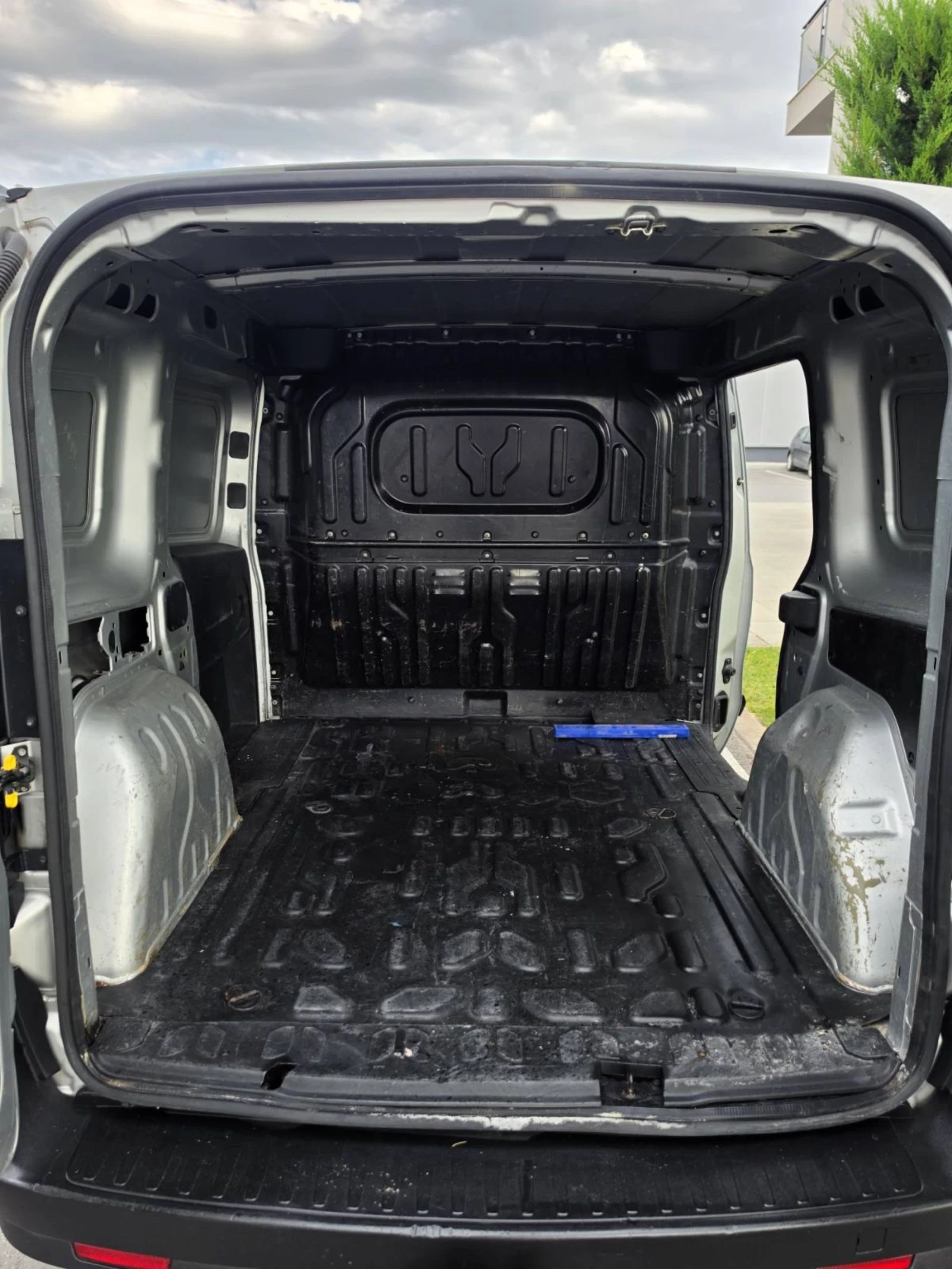 Opel Combo Преглед, Гражданска и Винетка, снимка 7 - Автомобили и джипове - 55397202